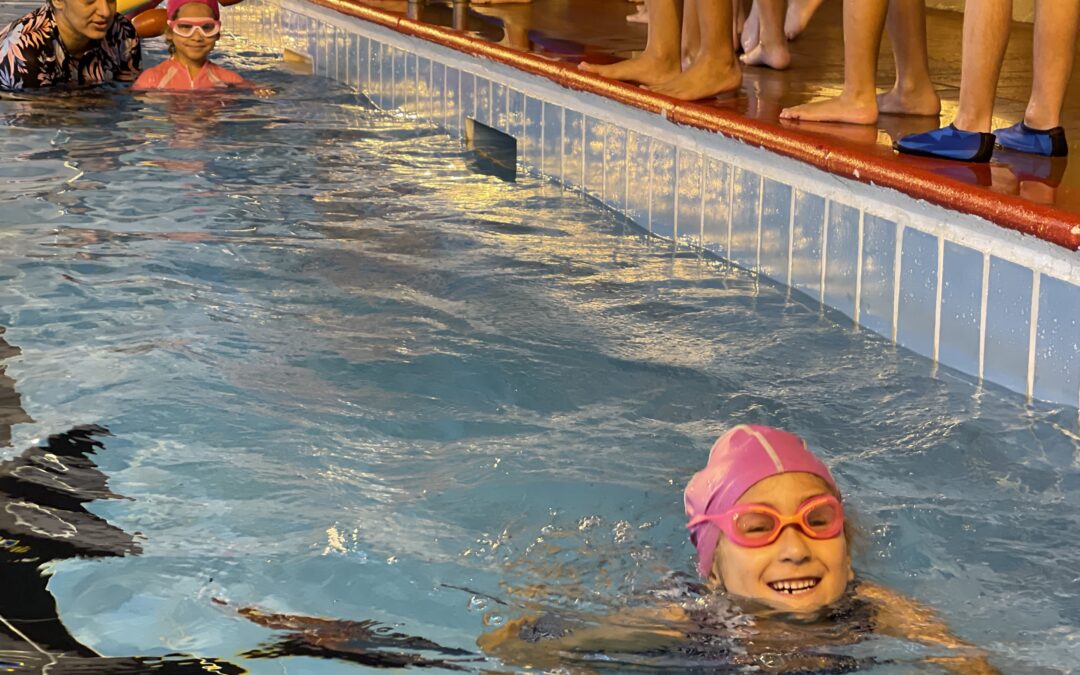 Cours de natation pour les CP