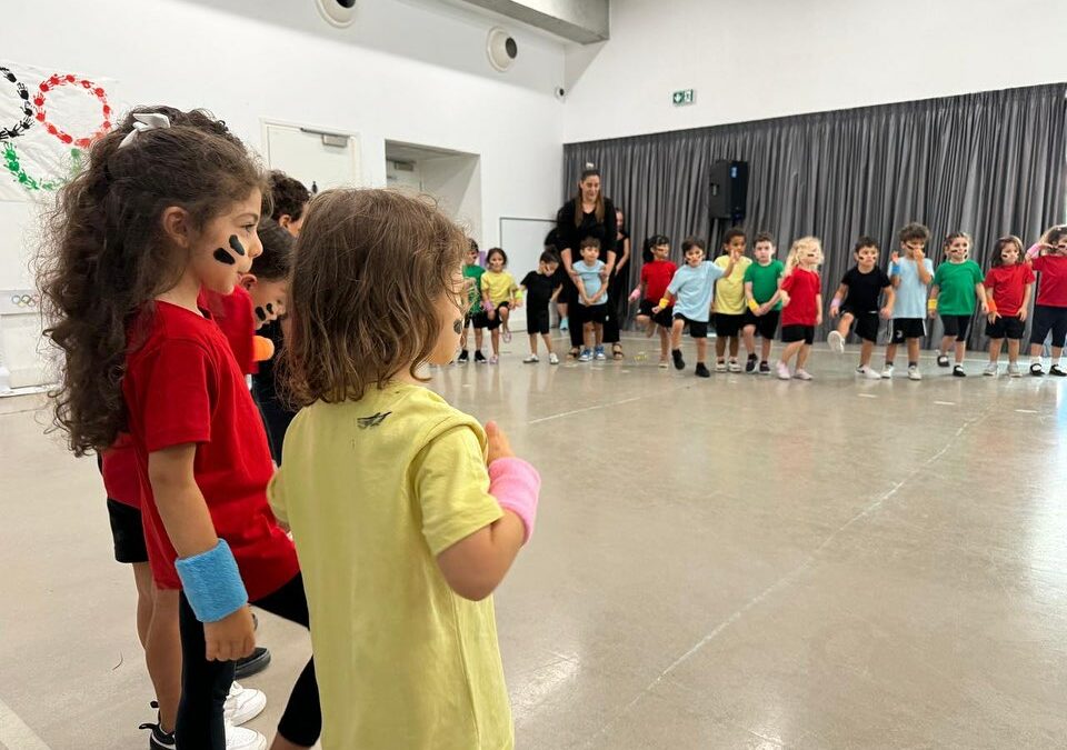 Un spectacle olympique à la maternelle du LLM !