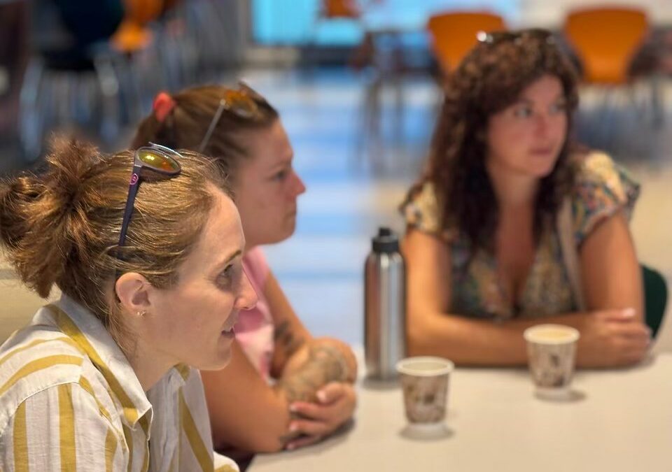 Le LLM Café dédié aux parents de maternelle : un moment d’échange et d’écoute