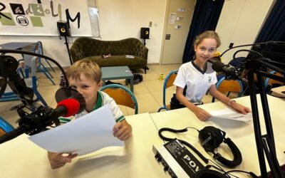 Découvrez les aventures des petits reporters de nos activités extra-scolaires !